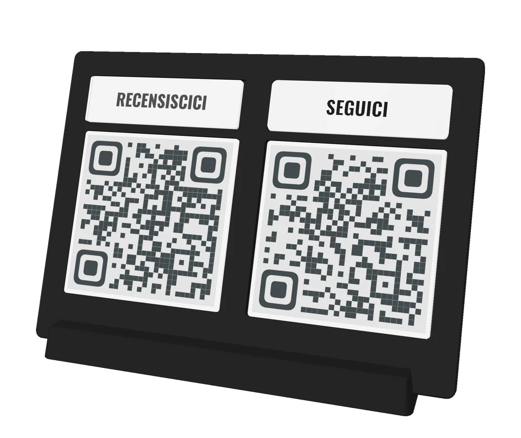 Stand Recensioni + Instagram — Vista frontale